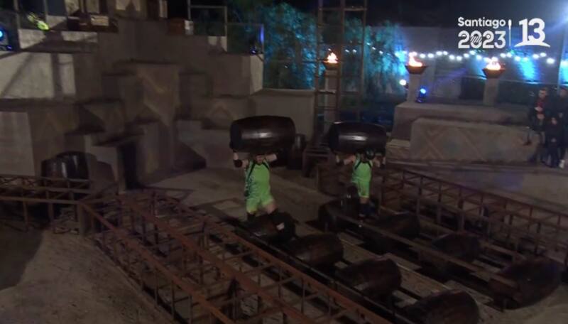 Jhonatan Mujica y Simón de la Costa durante la competencia. Foto: CHV.