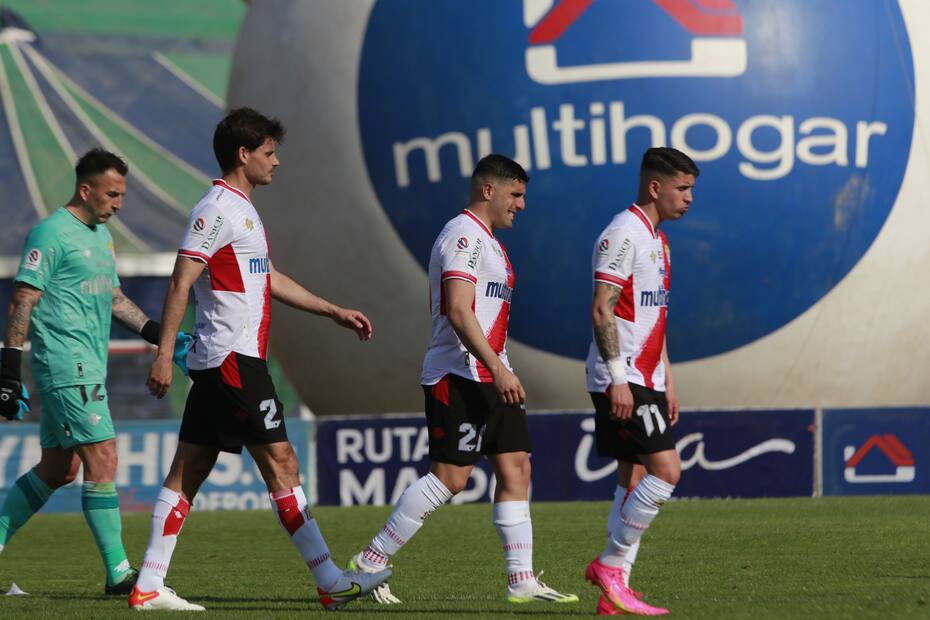 El equipo albirrojo no levanta cabeza y se hunde en la Primera División.