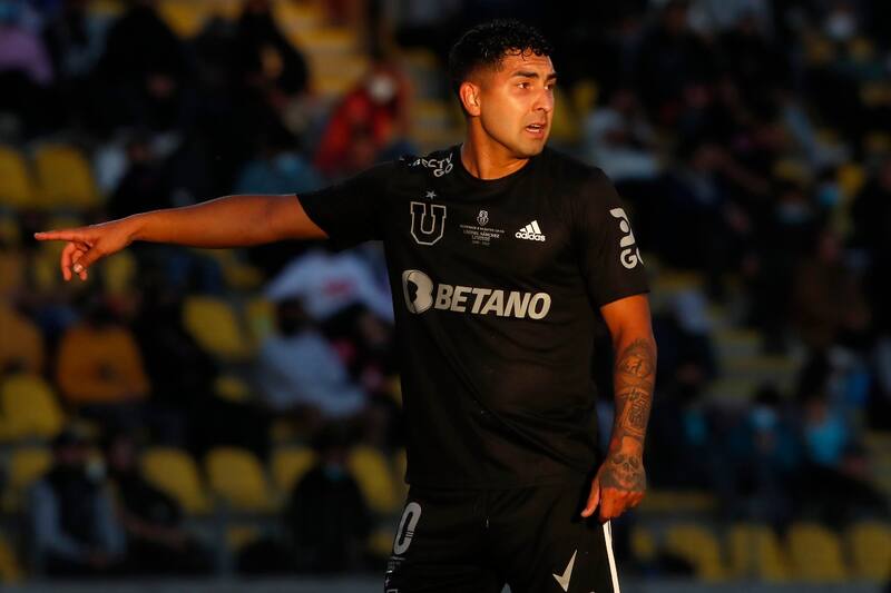 en partido entre Universidad de Chile y Coquimbo Unido, temporada 2021.