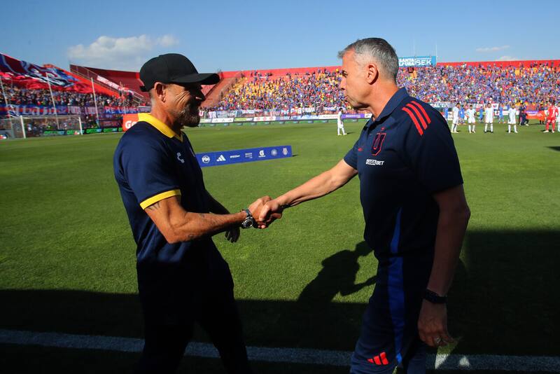 Representante reveló tener cerrado al nuevo DT de la U y adelantó que llegaría con su primer refuerzo. Foto: Aton.