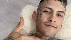 ¿Su favorita? L-Gante sigue sorprendiendo con la camiseta de Fernández Vial en Europa