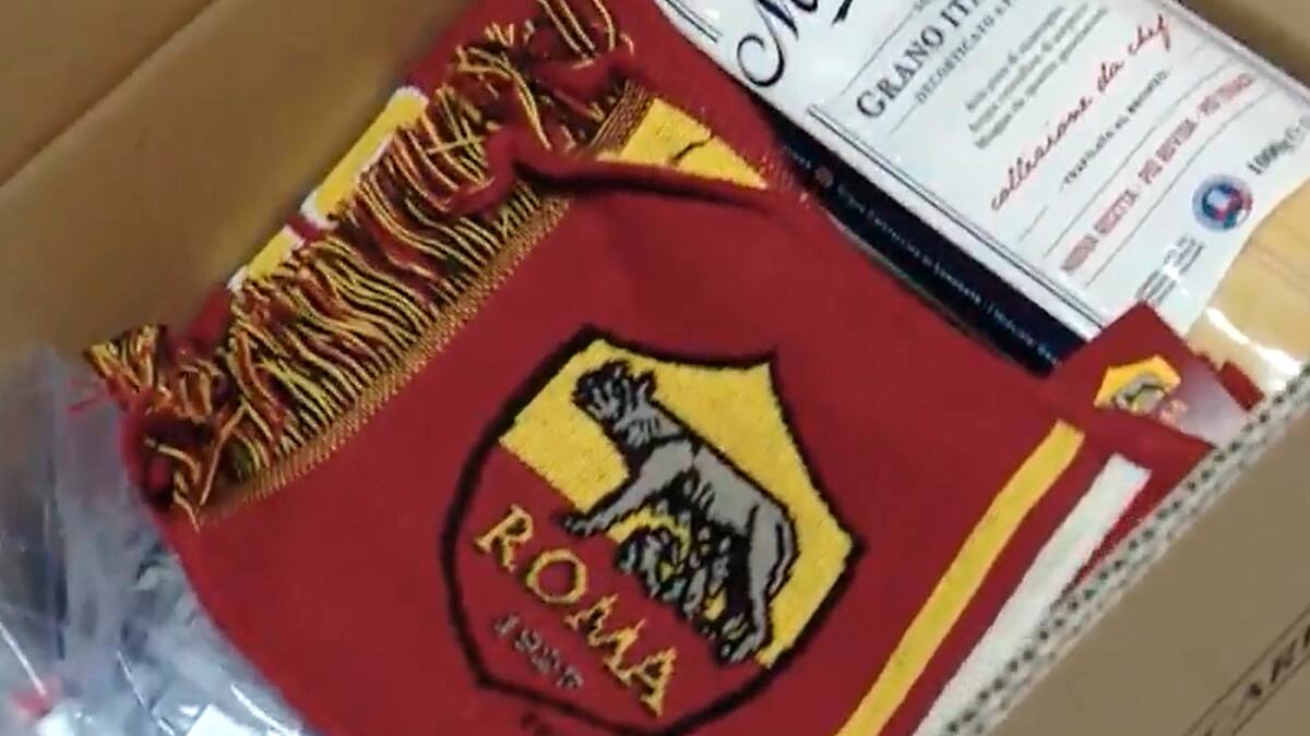 ¡Para aplaudir! La Roma manda a sus socios mayores de 75 años cajas con alimentos