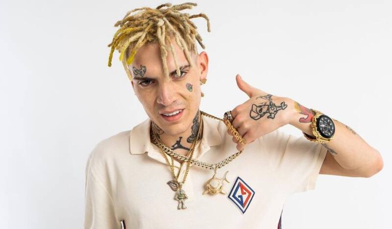 es amenazado con una pistola en medio de desalojo.