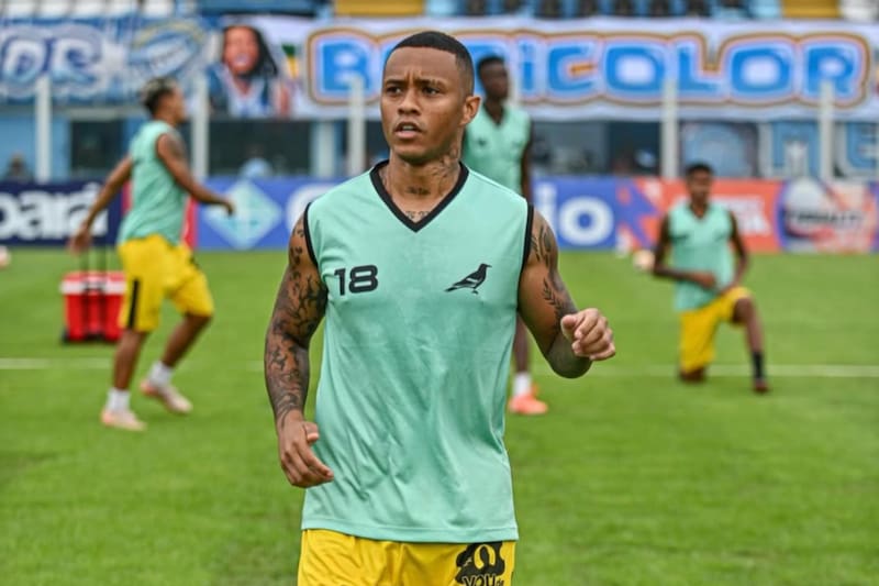 El delantero regresa a Chile tras su efímera estadía en el fútbol brasileño.