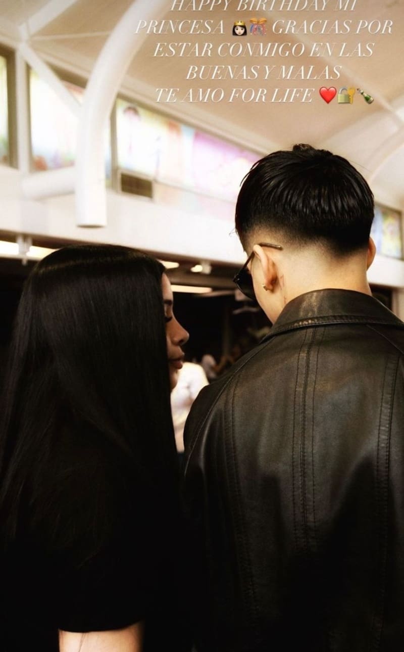 Cris Mj volvió con su polola en medio de polémica por paternidad.