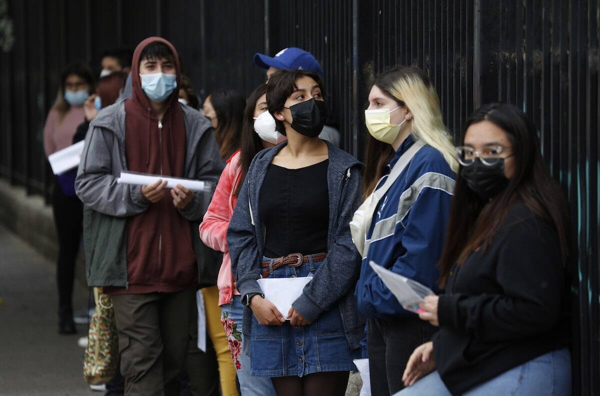 Ranking carreras universitarias: revisa cuáles son las 20 mejores pagadas en Chile