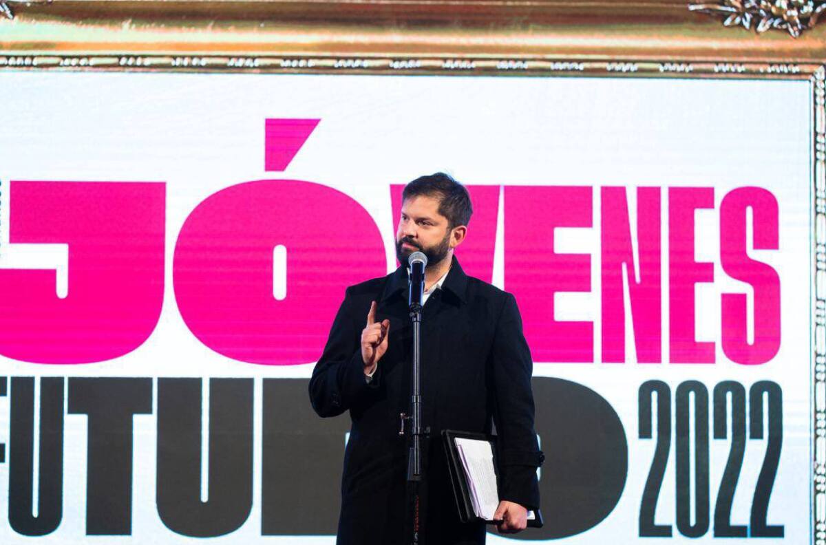 VIDEO | "Me gritan merluzo": Gabriel Boric se refiere a los insultos que recibe ante el proceso del plebiscito de salida