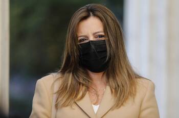 Exigen sanciones éticas retroactivas para Teresa Marinovic por dichos racistas contra Machi Linconao