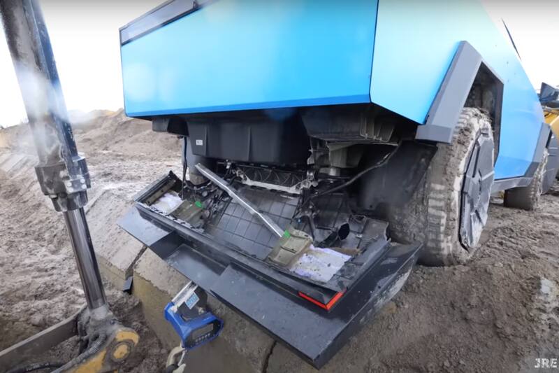 La Tesla Cybertruck nuevamente en una polémica