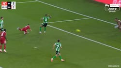 VIDEO | Como en sus mejores tiempos: golazo de Alexis Sánchez en el Derbi de Sevilla