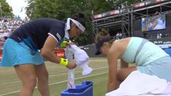 VIDEO | Para aplaudir: tenista fue personalmente a ayudar a su rival a superar su lesión en plena final del WTA de Berlín
