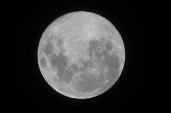 Luna de fresa: cómo se puede ver la última Superluna del 2021