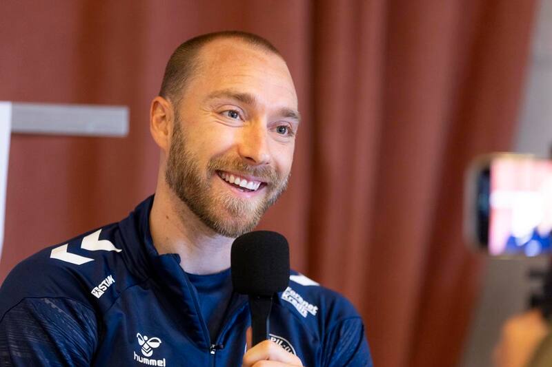 El danés volverá a disputar la Eurocopa tras su incidente en 2021. EFE.