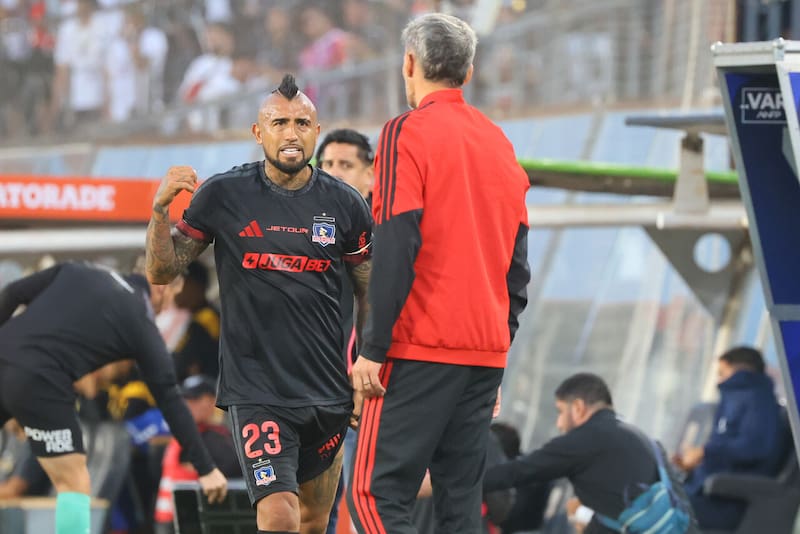 Arturo Vidal. El King se retiró con molestias físicas del duelo ante Coquimbo Unido. Foto: Agencia Aton.