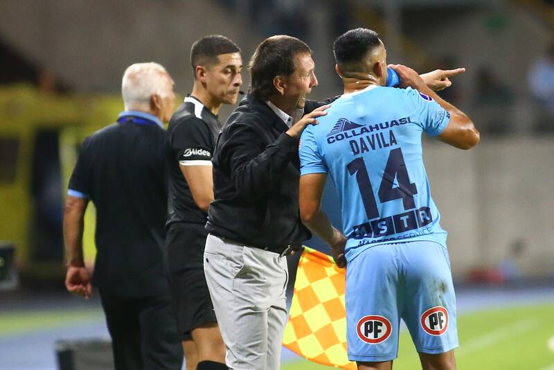 El técnico debutó en Deportes Iquique con un empate ante Cienciano por Copa Sudamericana. (Foto: Aton)