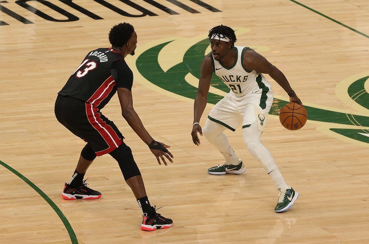 Playoffs NBA: Milwaukee ganó el primer partido ante Miami Heat con sufrimiento