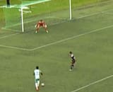 VIDEO | ¡Vaya definición! Manley Clerveaux sigue imparable en Puerto Montt con este golazo en Primera B