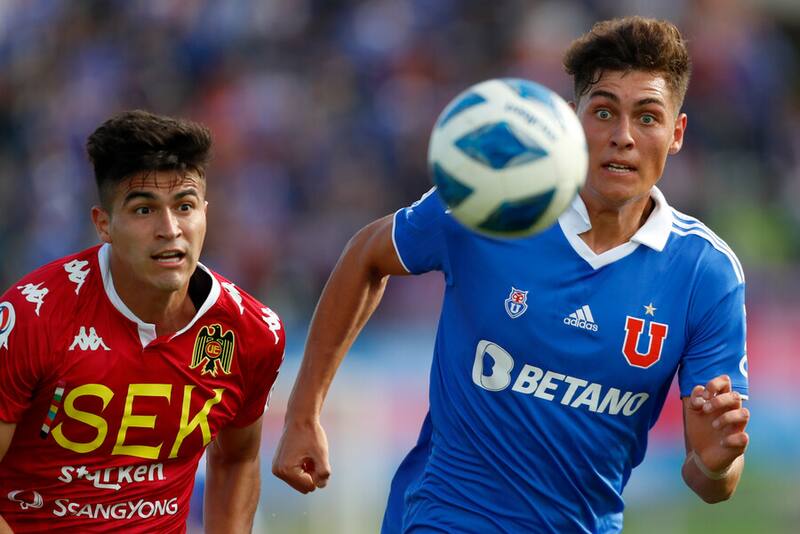 El delantero tendrá una inesperada oportunidad en la U. Foto: Aton.