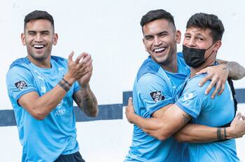 Un alivio: El equipo de Sebastián Vegas se recupera después de crisis por Covid