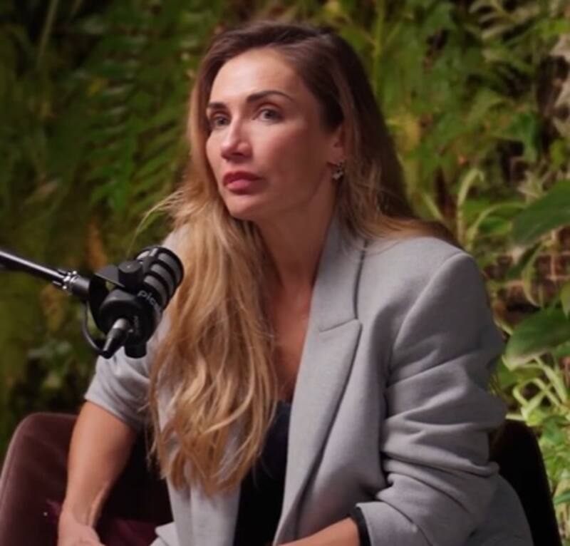 Carolina de Moras le entregó su apoyo a Karen Doggenweiler.