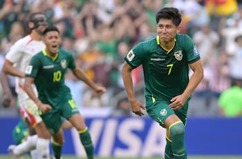 Bolivia remonta sobre el final, elimina a Surinam y queda a un paso del Mundial 2026