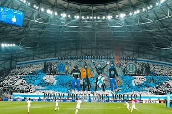 La más popular de Francia: Así es la hinchada del Olympique de Marsella a la que Alexis Sánchez ya empezó a cautivar