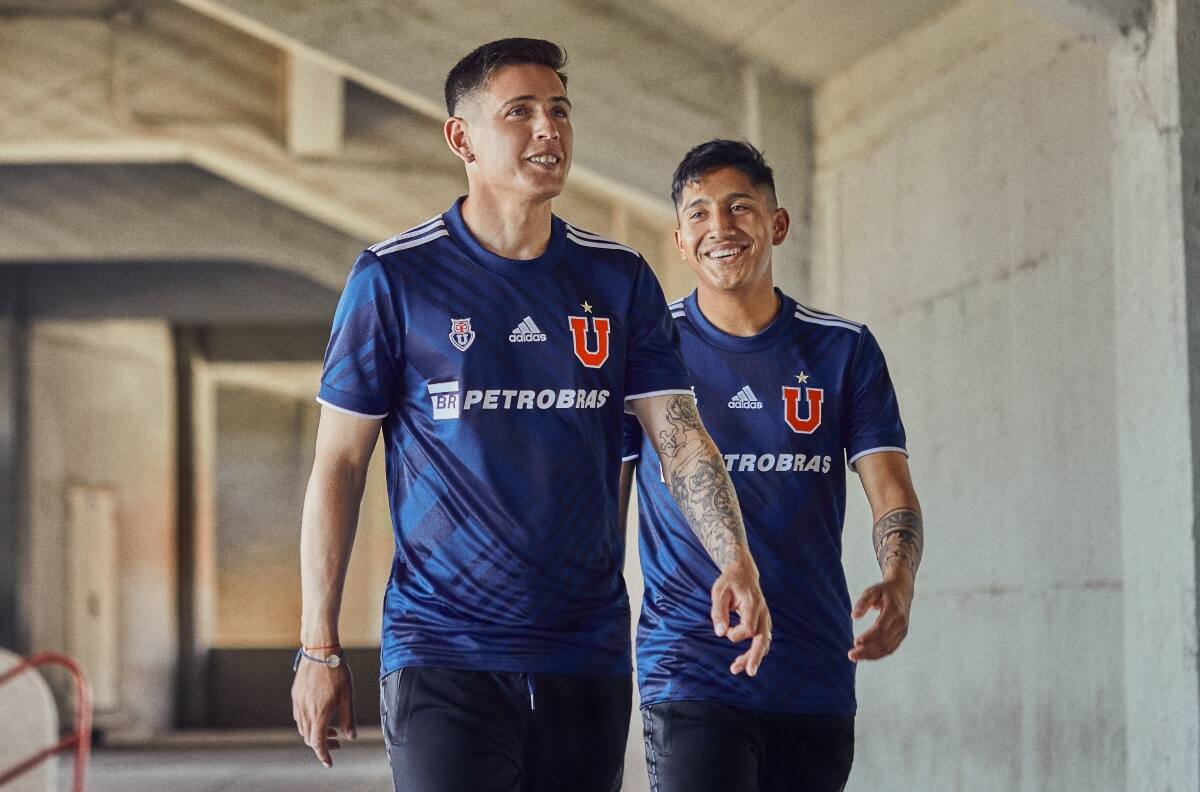 Antes de lo que se pensaba: la nueva camiseta de la U ya tiene fecha de estreno