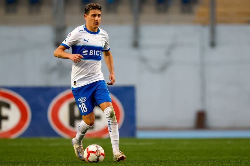 , volante de la Universidad Católica. Foto: Agencia Aton.