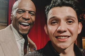 Joven malabarista chileno saca aplausos y clasifica en "America’s Got Talent": Recibió elogios del jurado