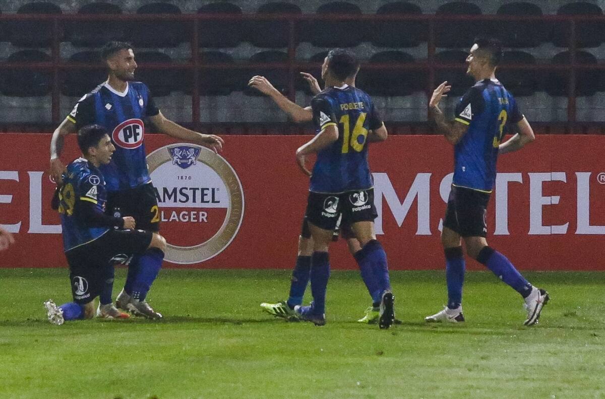 Huachipato logró un contundente triunfo sobre Deportes Antofagasta y avanza en la Copa Sudamericana