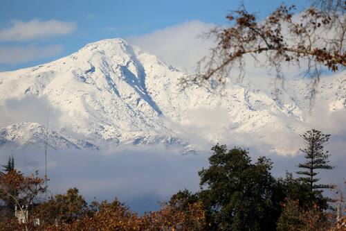 Meteoróloga Michelle Adam confirma nieve para estas comunas de la Región Metropolitana