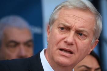 Cadem: José Antonio Kast lidera la carrera presidencial con un 30% y Jeannette Jara se mantiene