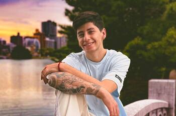 Quién es Joaquín González, destacado karateka y pololo de Valentina Toro