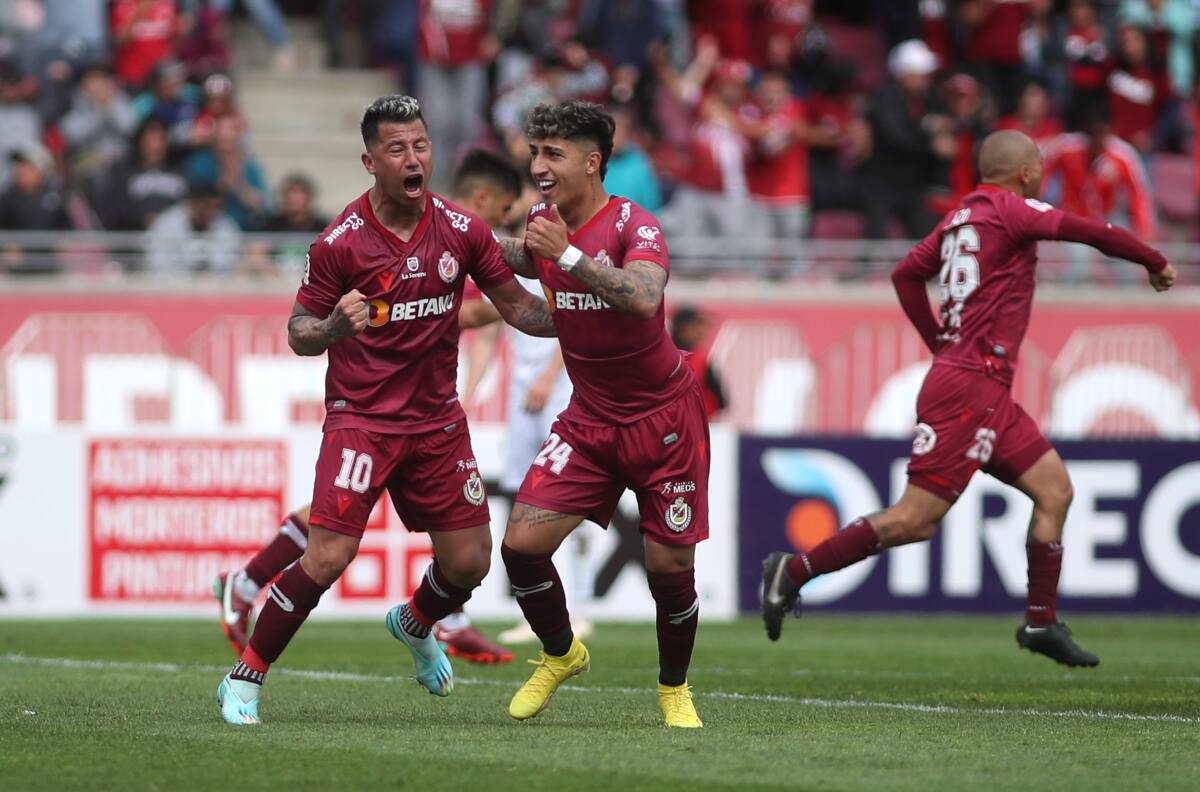 La Serena salió de zona de descenso y metió a Antofagasta, mientras que Coquimbo logró ganar para seguir con vida