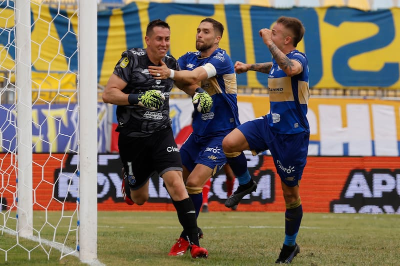 Los Ruleteros superaron a Limache. Foto: Agencia Aton.