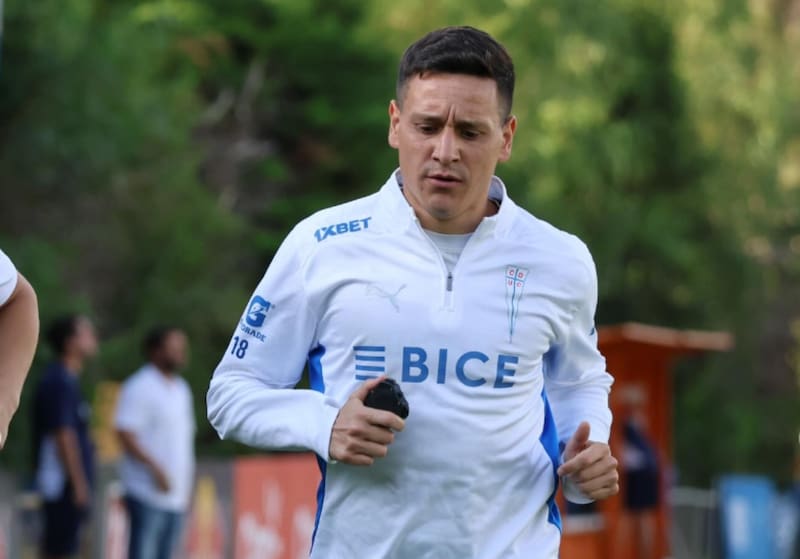 El mediocampista de la UC ya está en etapa de reintegro deportivo tras su lesión. Foto: Comunicaciones Cruzados.