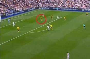 VIDEO | Fue goleador en Colo Colo y hoy le anotó a Leyendas del Real Madrid en el Bernabéu