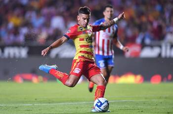 Monterrey tendría a Sebastián Vegas en la mira tras crisis del Morelia