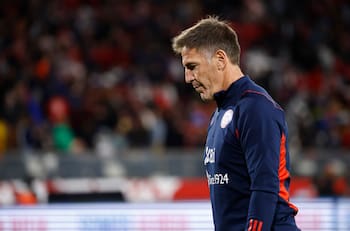 No es el sueldo: la verdadera razón por la que Eduardo Berizzo se vuelve imposible para la U