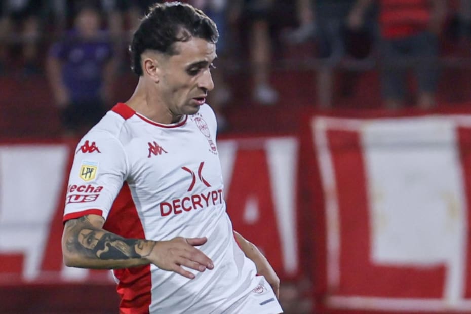El delantero es figura en Huracán.