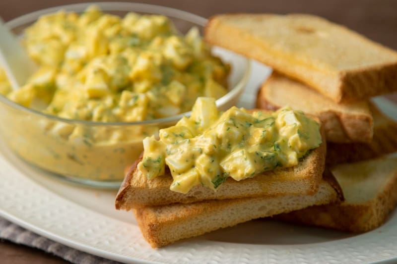 En pocos minutos tendrás la mezcla perfecta rica en proteínas.
Créditos: Tastemade.