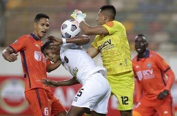 Copa Libertadores: César Vallejo desperdició un penal en los minutos finales e igualó con Caracas
