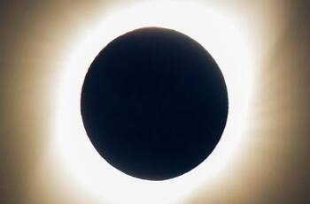 Eclipse Solar en Chile: ¿Cuándo será y cuál es el lugar para verlo mejor?