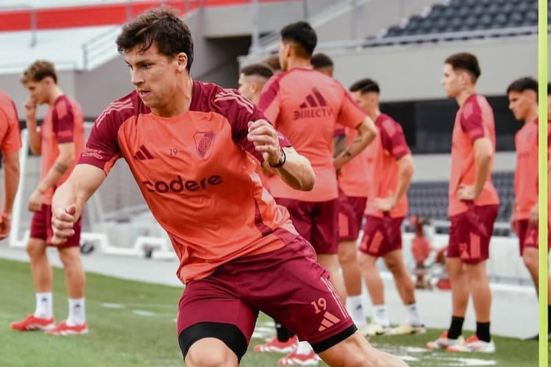 entrenando en River Plate.