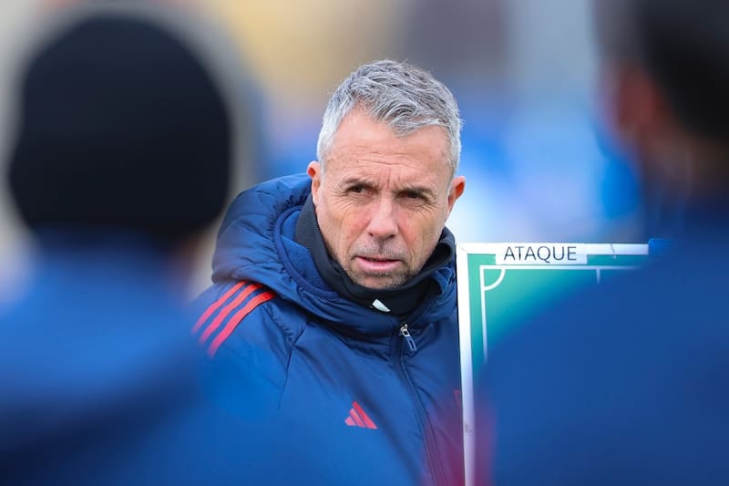 Gustavo Álvarez en la previa del duelo ante Iquique. Foto: Facebook UCH.