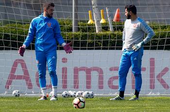 Gustavo Flores, expreparador de la U: "De Paul está capacitado para atajar"