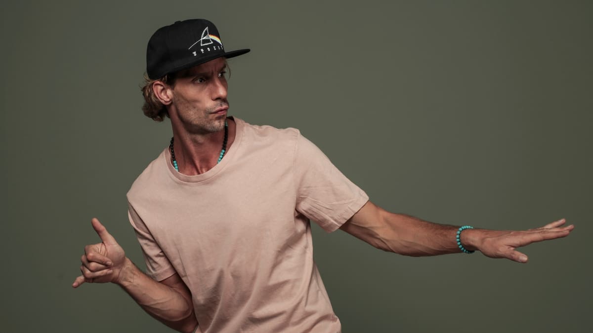 De Benjamín Vicuña a Íngrid Cruz: Gonzalo Valenzuela se llenó de elogios tras recibir importante galardón internacional por su papel en “Demente”