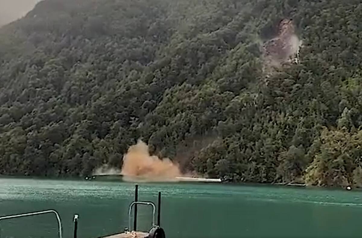 VIDEO | Lago de Todos los Santos: Deslizamiento de tierras provocó "tsunami lacustre" en Petrohue