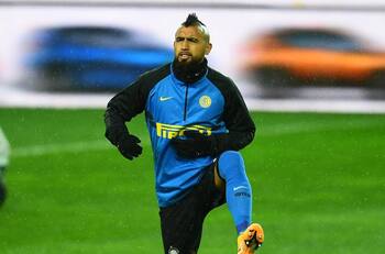 Cada vez más lejos: Los planes de Inter de Milán con Arturo Vidal al final de la temporada