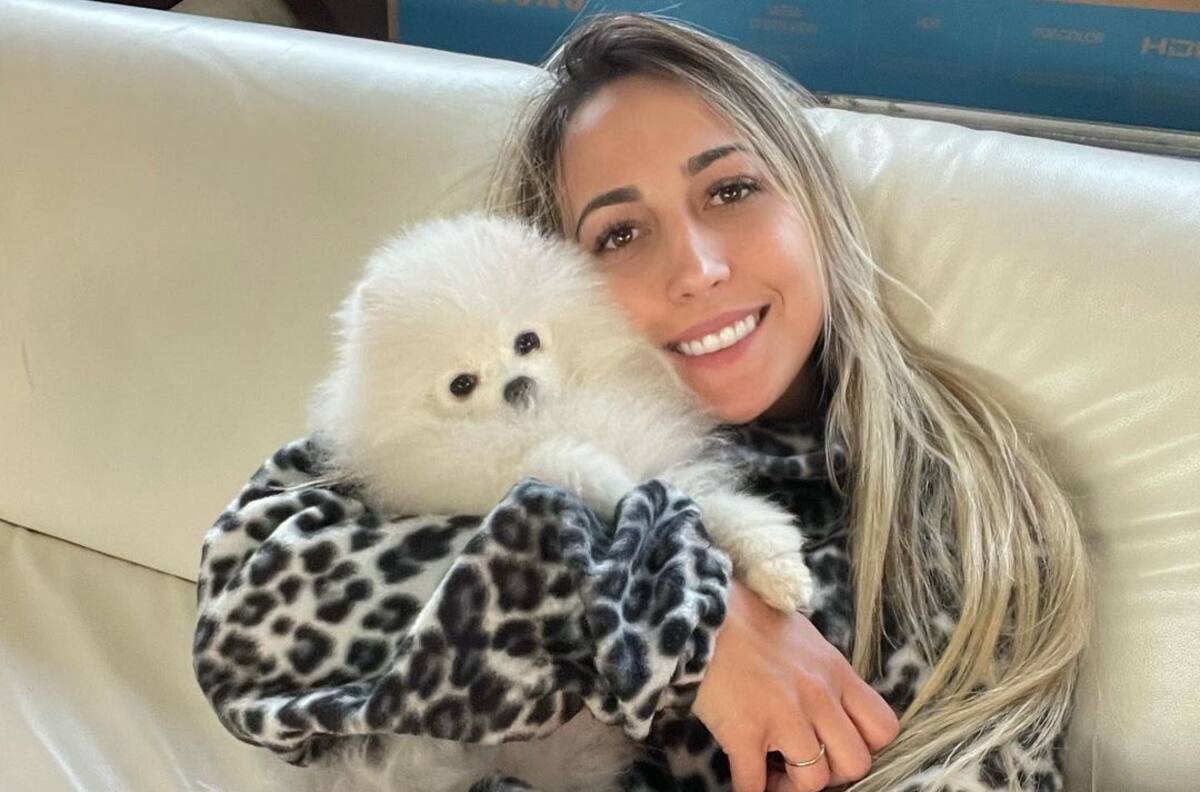 "Está agresiva a cag...": Rebeca Naranjo se enojó con su perrita, Coca, por intentar morderla violentamente